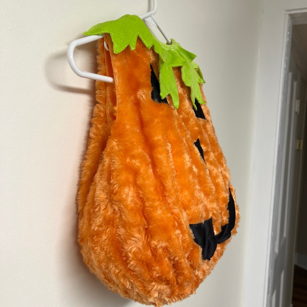 Pumpkin toddler costume/Med/18 mo old wore 2h/Hat/velcro/elastic/plush/non smo - Picture 3 of 15